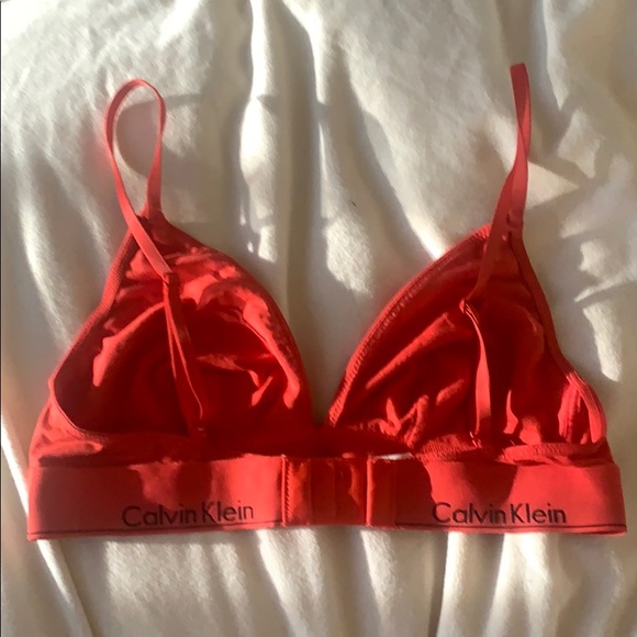 RED CALVIN KLEIN BRALETTE - Picture 3 of 6